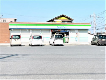ファミリーマート 富士川成島店の画像1