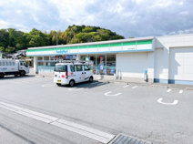 ファミリーマート 大渕久保町店