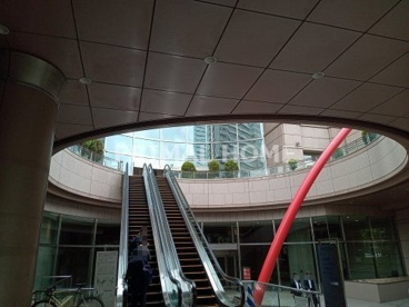 横浜銀行 本店営業部の画像1