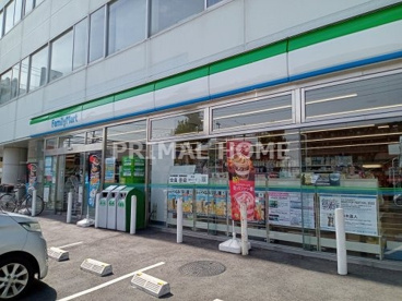ファミリーマート 横浜中山町店の画像1