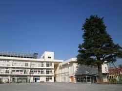 横浜市立岩崎小学校の画像1