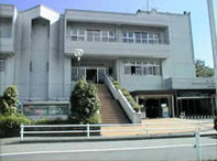 図書館 多摩市立東寺方図書館
