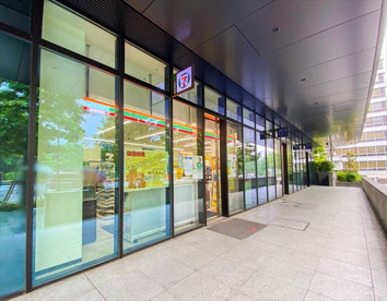 セブンイレブン 四谷店の画像1