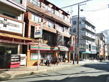 セブンイレブン 神戸住吉本町店の画像1