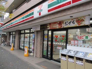 セブンイレブン 杉並堀ノ内1丁目店の画像1