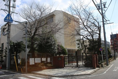 名古屋市立八熊小学校の画像1