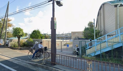 茨木市立春日小学校の画像1