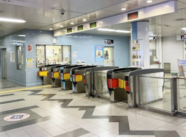 地下鉄東西線【六地蔵駅】①番出入口の画像5