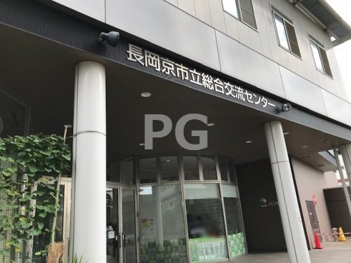 バンビオ1番館の画像