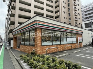 セブンイレブン 横浜鶴見中央4丁目店の画像1