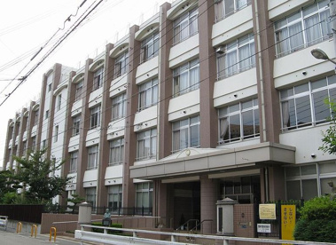 大阪市立 柏里小学校の画像1