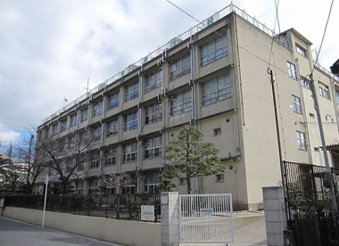 大阪市立 小松小学校の画像1