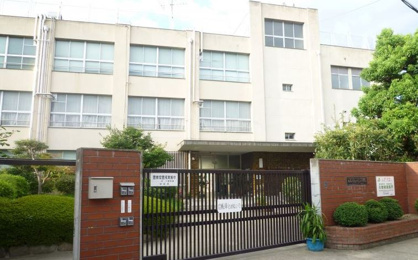 大阪市立 十三小学校の画像1