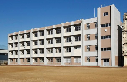 大阪市立緑中学校の画像1