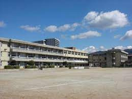 天理市立丹波市小学校の画像1