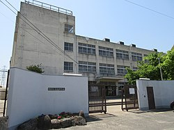 東大阪市立義務教育学校池島学園(後期課程)の画像1