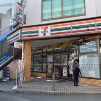 セブンイレブン 阪急石橋駅前店の画像1