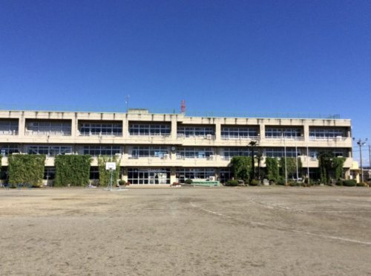上里町立　七本木小学校の画像1