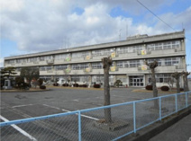 上里町立　賀美小学校