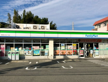 ファミリーマート 横浜神大寺三丁目店の画像1