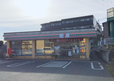 セブンイレブン 横浜松見町3丁目店の画像1