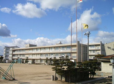 福山市立 松永小学校の画像1