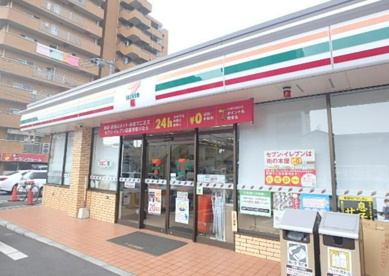 セブンイレブン 横浜生麦4丁目店の画像1