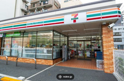 セブンイレブン 横浜不老町1丁目店の画像1