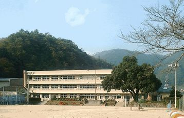 福山市立 山野小学校の画像1