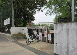 生駒市立生駒小学校の画像1