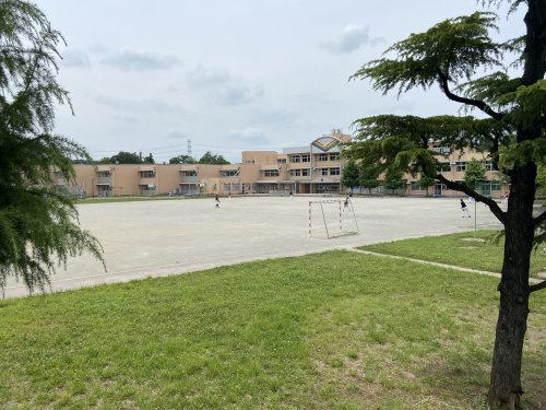 平尾小学校