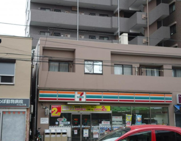 セブンイレブン 通町店の画像1