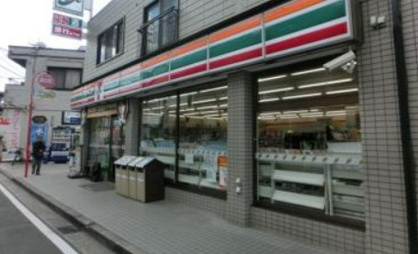 セブンイレブン 横浜菊名駅前店の画像1