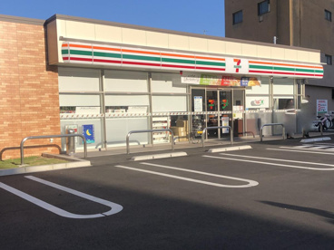 セブンイレブン 名古屋熱田駅前店の画像1