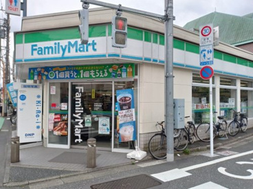 ファミリーマート 永福町駅南店の画像1