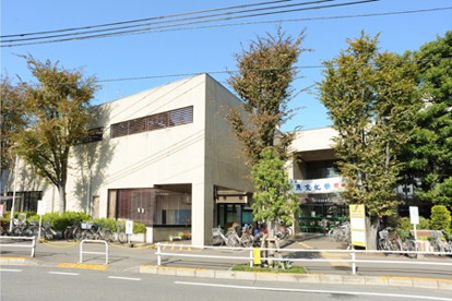 国分寺市立本多図書館の画像1