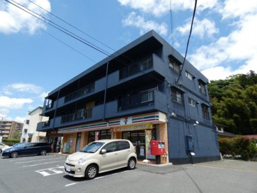 セブンイレブン 横浜栄飯島店の画像1