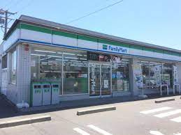 ファミリーマート 新大治三本木店の画像1
