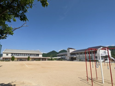 中川小学校の画像1