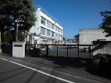 練馬区立向山小学校の画像1