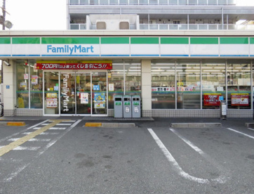 ファミリーマート 南住吉店の画像1