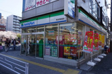 ファミリーマート黄金町駅前店