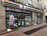 セブンイレブン 新宿早稲田高校前店