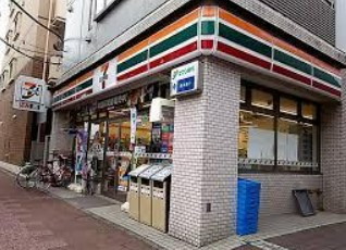 セブンイレブン 横浜東神奈川1丁目店の画像1