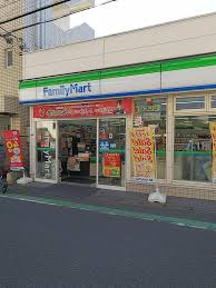 ファミリーマート 下総中山駅南口店の画像1