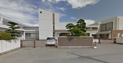 韮崎市立甘利小学校の画像1