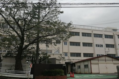 横浜市立都田中学校の画像1