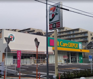セブンイレブン 横浜佐江戸町店の画像1