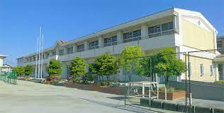 津島市立藤浪中学校の画像1