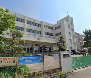 八潮市立八條中学校の画像1